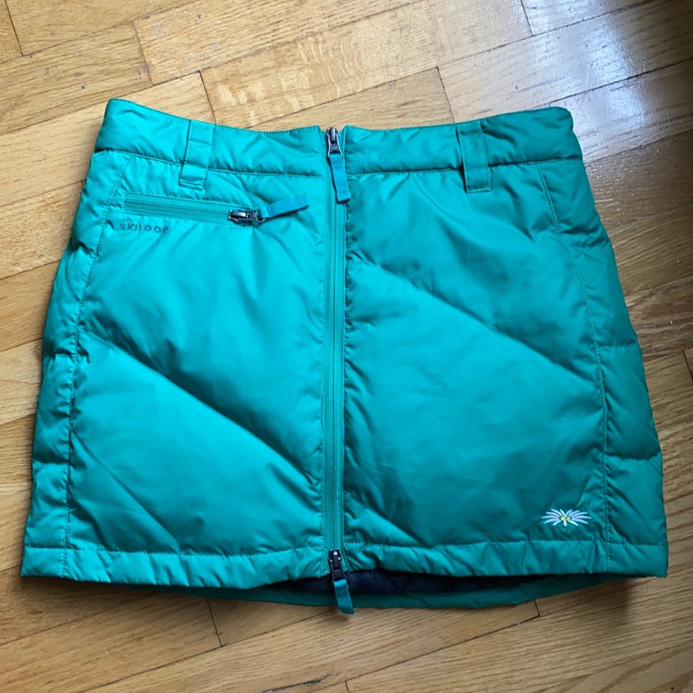 Skhoop down skirt